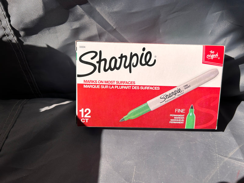 Sharpie 12count fine tip green permanent marker