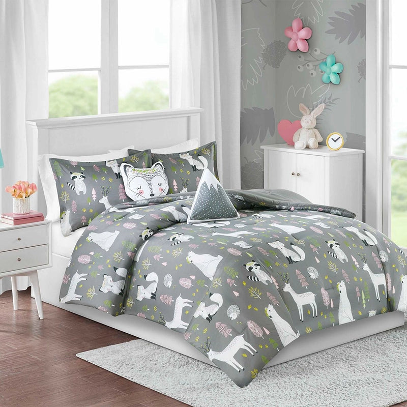 MiZone Kids double/queen comforter set in "cedar" design
