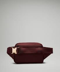 Lululemon--Everywhere Belt Bag 1L--Garnet with gold buckle