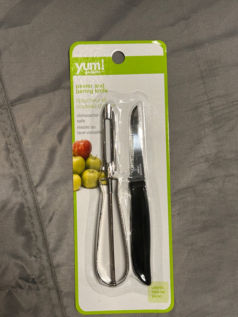 Yum! gadgets peeler and paring knife